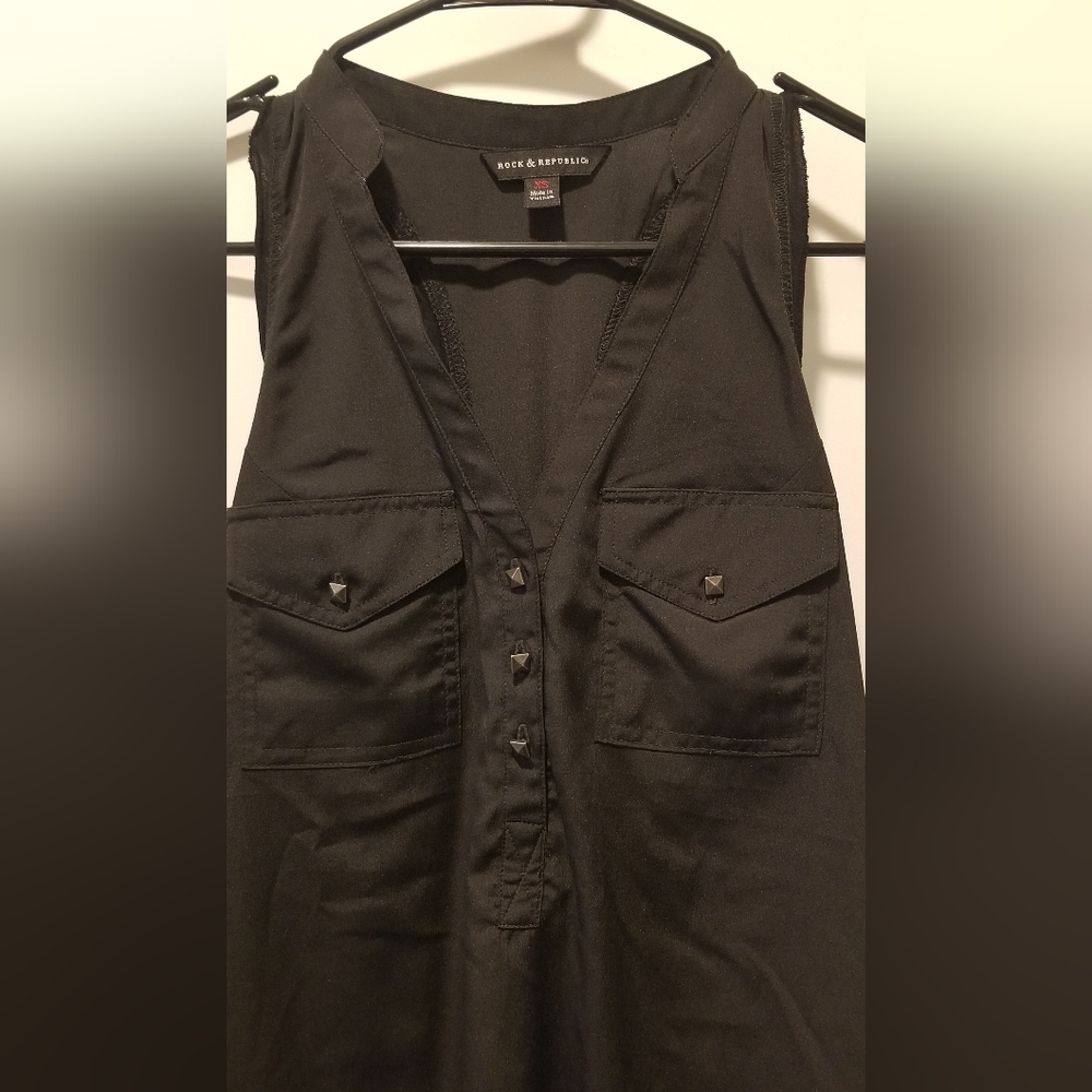 Rock & Republic Black Pyramid Stud Button Y2K Blouse XS